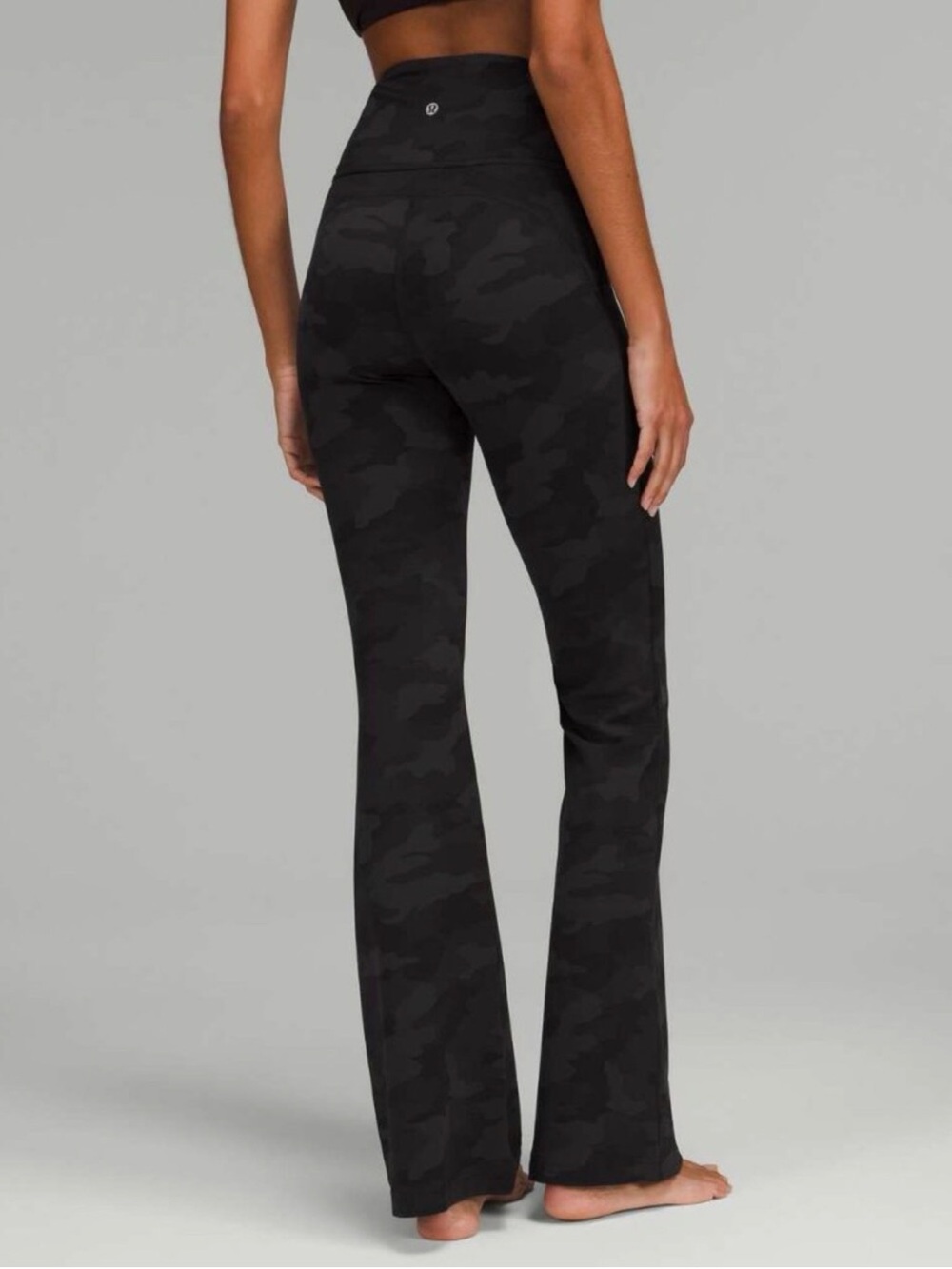 Lululemon Camo Groove Flare Pant / Legging